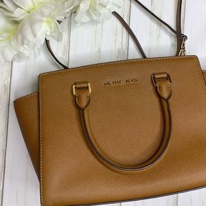 Michael Kors purse